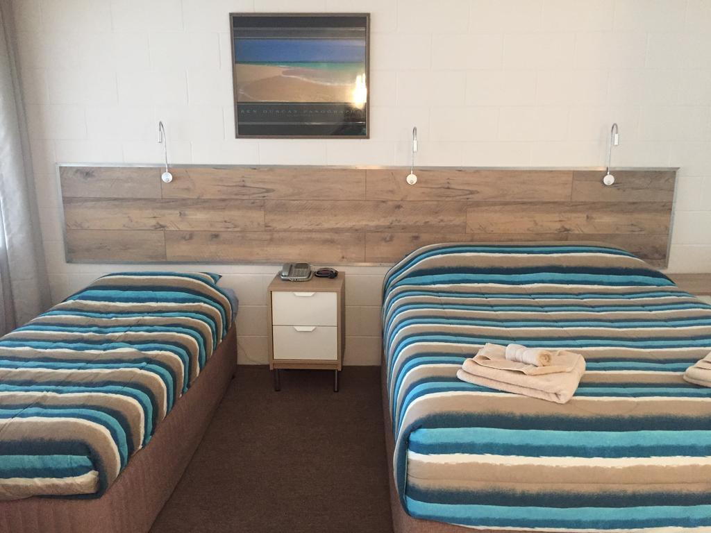 A & A Motel 3*