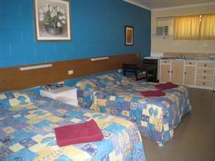 A & A 3* Proserpine